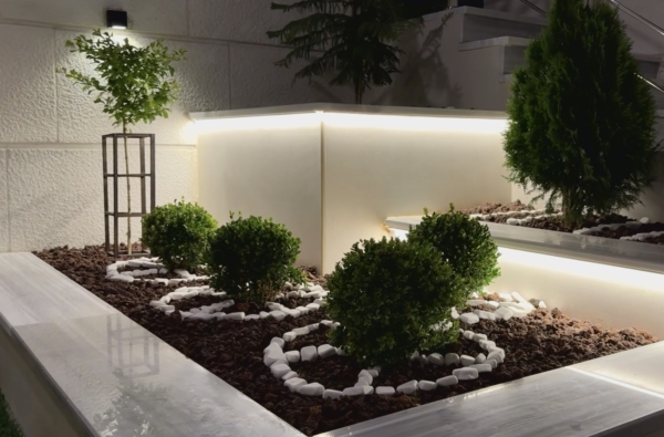 ديكور ترس شبه ارضي يمين بركة ٢٢ بالليل